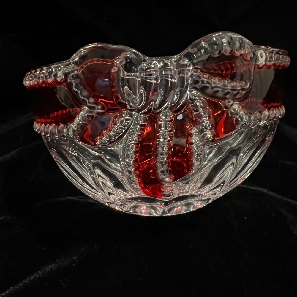 Mikasa Red and Clear Glass Bowl with Bow Design